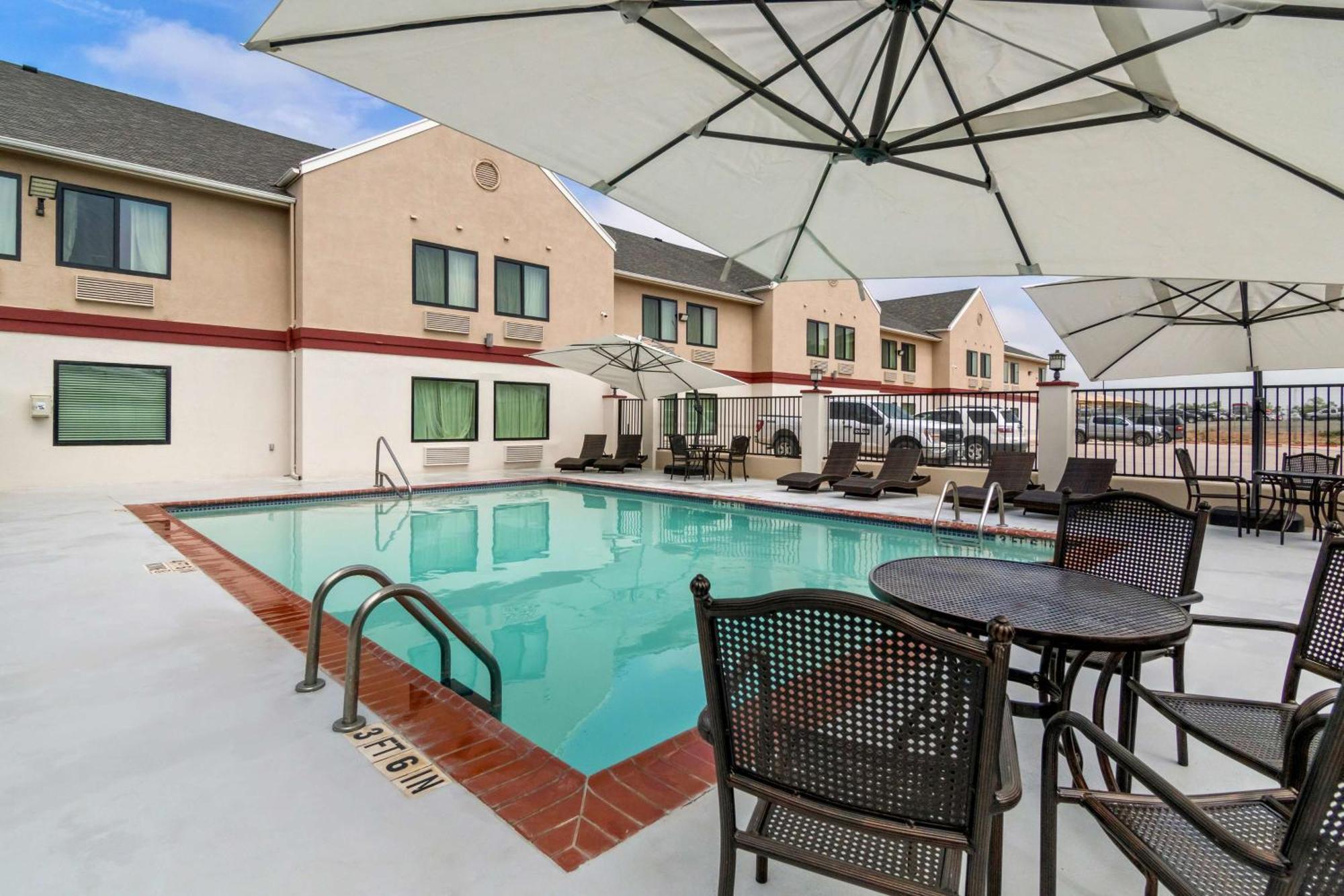 Best Western Abilene Inn And Suites Exterior foto